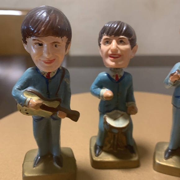 VINTAGE BEATLES bobblehead plastic figures/cake toppers 1960s made in Ho… - Picture 3 of 9